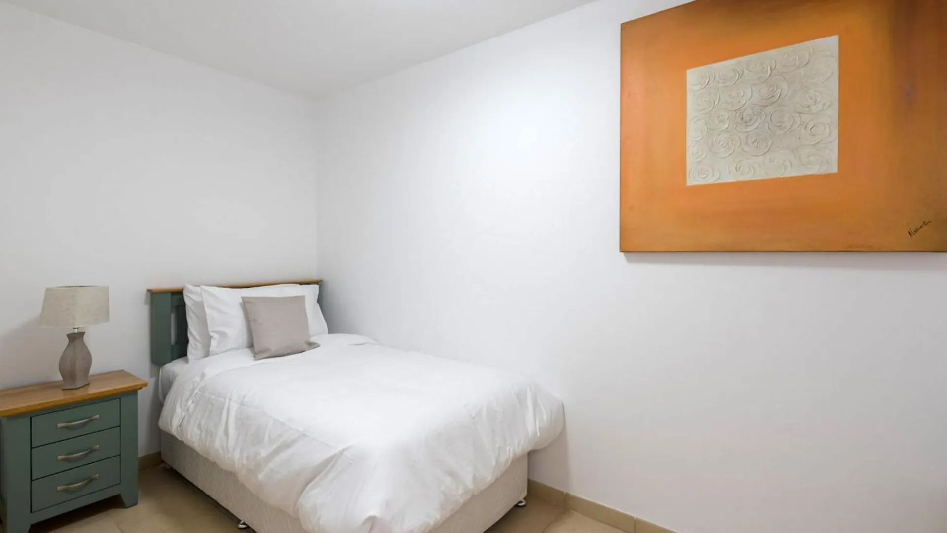 Stunning Marina & Sea View 4 Bedroom Apartment, Murjan 6 Jumeriah Beach Dubai 0*,